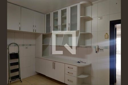 Casa à venda com 5 quartos, 210m² em Água Fria, São Paulo