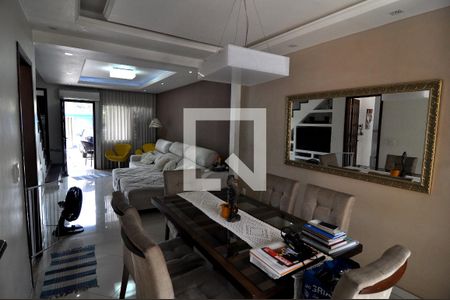 Sala de casa à venda com 3 quartos, 360m² em Anil, Rio de Janeiro