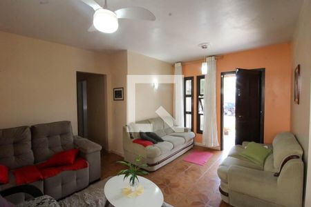 Sala de casa à venda com 5 quartos, 150m² em Igara, Canoas