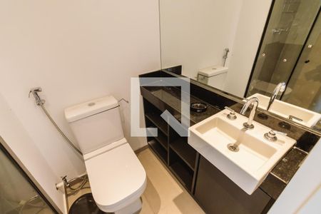 Banheiro de kitnet/studio para alugar com 1 quarto, 22m² em Perdizes, São Paulo