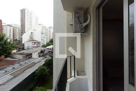 Varanda de apartamento à venda com 1 quarto, 45m² em Itaim Bibi, São Paulo