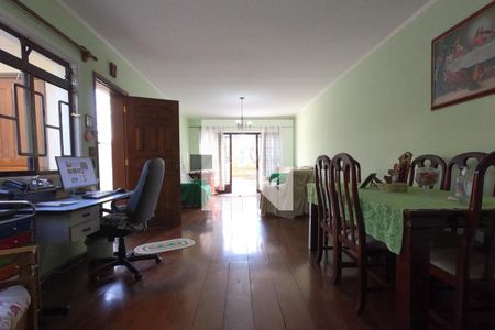 Sala de casa à venda com 3 quartos, 197m² em Jardim Namba, São Paulo