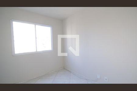 Quarto 2 de apartamento para alugar com 2 quartos, 55m² em Pinheirinho, Curitiba