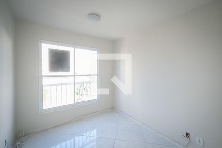 Sala de apartamento para alugar com 2 quartos, 55m² em Pinheirinho, Curitiba