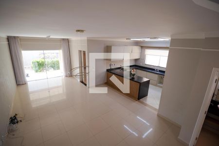 Casa para alugar com 240m², 3 quartos e 3 vagasSalas