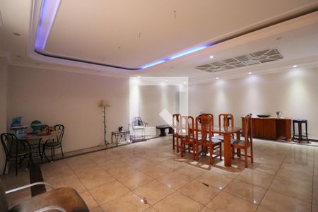 Sala de casa para alugar com 4 quartos, 650m² em Parque Jurema, Guarulhos