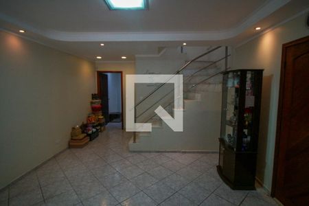 Sala de Estar de casa para alugar com 2 quartos, 99m² em Vila Carrão, São Paulo