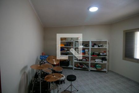 Quarto 1 de casa para alugar com 2 quartos, 99m² em Vila Carrão, São Paulo