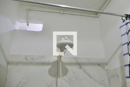 Studio banheiro de kitnet/studio à venda com 1 quarto, 25m² em Copacabana, Rio de Janeiro