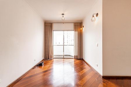 Sala de apartamento à venda com 2 quartos, 60m² em Moema, São Paulo