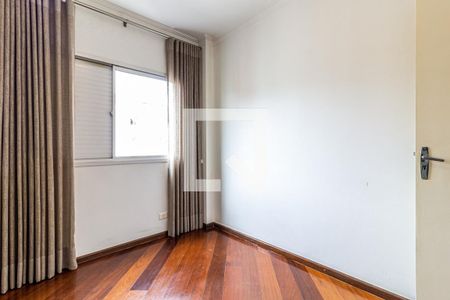 Quarto 1 de apartamento à venda com 2 quartos, 60m² em Moema, São Paulo