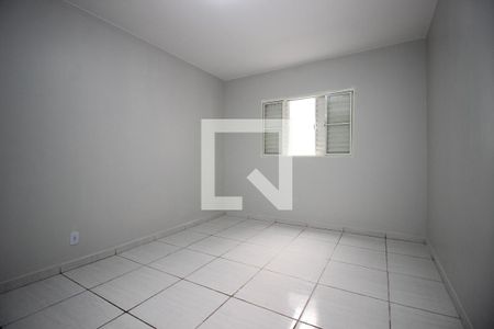 Quarto 1 de casa para alugar com 2 quartos, 70m² em Taguatinga Sul (taguatinga), Brasília