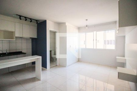Sala/Quarto de kitnet/studio à venda com 1 quarto, 24m² em Vila Campanela, São Paulo
