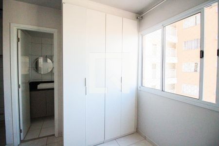 Detalhe Sala/Quarto de kitnet/studio à venda com 1 quarto, 24m² em Vila Campanela, São Paulo