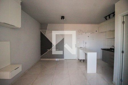 Sala/Quarto de kitnet/studio à venda com 1 quarto, 24m² em Vila Campanela, São Paulo