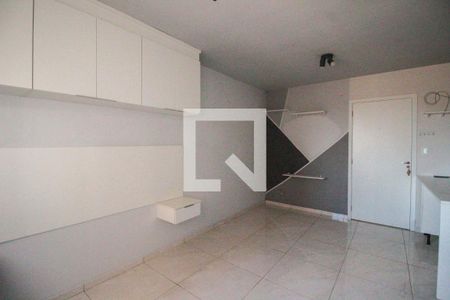 Sala/Quarto de kitnet/studio à venda com 1 quarto, 24m² em Vila Campanela, São Paulo