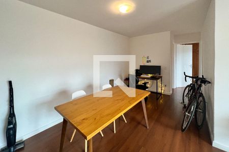 Sala de apartamento à venda com 2 quartos, 72m² em Vila Nova Conceição, São Paulo