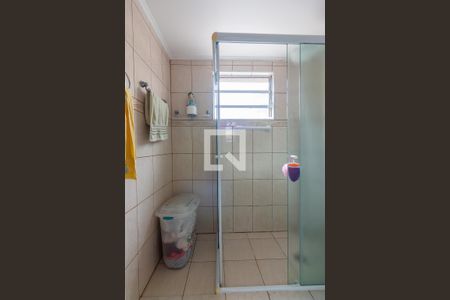 Banheiro de apartamento à venda com 2 quartos, 65m² em Jaguaribe, Osasco