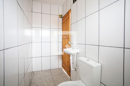 Banheiro de casa à venda com 6 quartos, 250m² em Km 18, Osasco