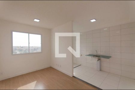 Sala de apartamento para alugar com 2 quartos, 44m² em Jardim Brasília (zona Leste), São Paulo