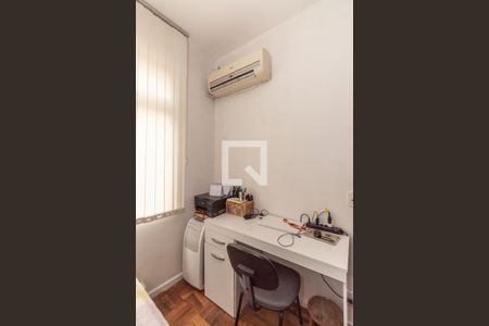 Quarto 1 de apartamento à venda com 2 quartos, 84m² em Independência, Porto Alegre