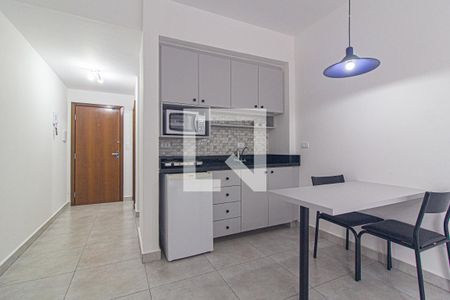 Cozinha de apartamento para alugar com 1 quarto, 30m² em Centro, Curitiba