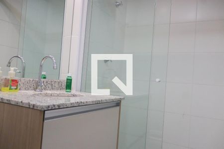 Banheiro de kitnet/studio para alugar com 1 quarto, 24m² em Vila Clementino, São Paulo