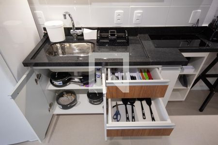 Cozinha de apartamento para alugar com 1 quarto, 28m² em Vila Yara, Osasco