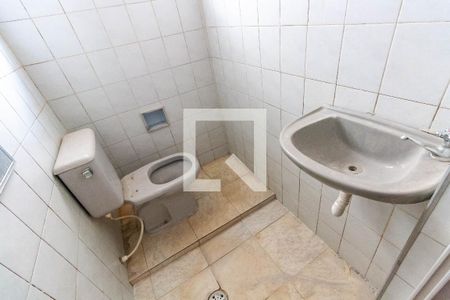 Banheiro de casa para alugar com 1 quarto, 50m² em Vila California, São Paulo
