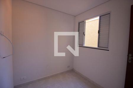 Quarto 1 de casa de condomínio para alugar com 2 quartos, 30m² em Itaquera, São Paulo