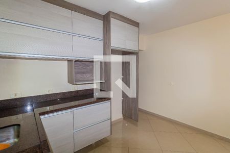 Cozinha/Sala de casa para alugar com 2 quartos, 140m² em Jardim Teresa, São Paulo