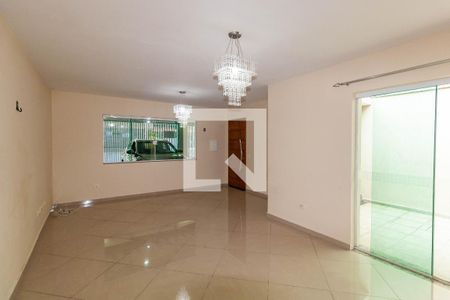 Sala de casa para alugar com 2 quartos, 140m² em Jardim Teresa, São Paulo