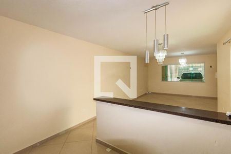 Cozinha/Sala de casa para alugar com 2 quartos, 140m² em Jardim Teresa, São Paulo