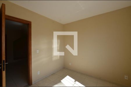 Quarto 1 de apartamento para alugar com 2 quartos, 50m² em Bento Ribeiro, Rio de Janeiro