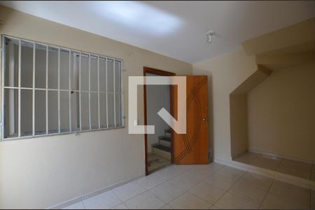 Sala de apartamento para alugar com 2 quartos, 50m² em Bento Ribeiro, Rio de Janeiro