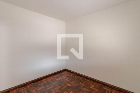 Quarto de casa para alugar com 1 quarto, 75m² em Milionários (barreiro), Belo Horizonte