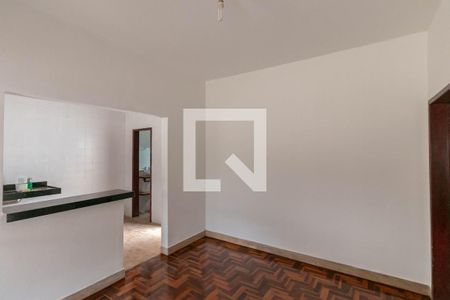 Sala de casa para alugar com 1 quarto, 75m² em Milionários (barreiro), Belo Horizonte