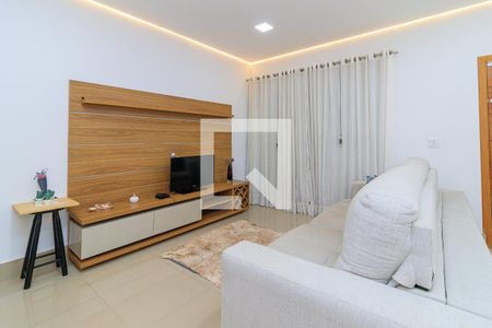Sala estar de casa à venda com 3 quartos, 235m² em São Lucas, São Paulo