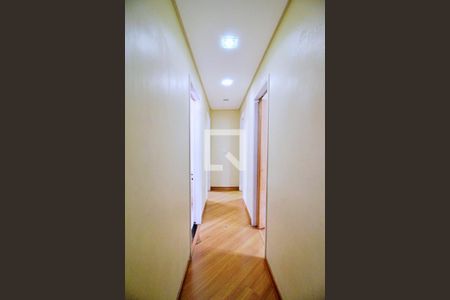 Corredor de apartamento à venda com 3 quartos, 86m² em Vila Curuca, Santo André