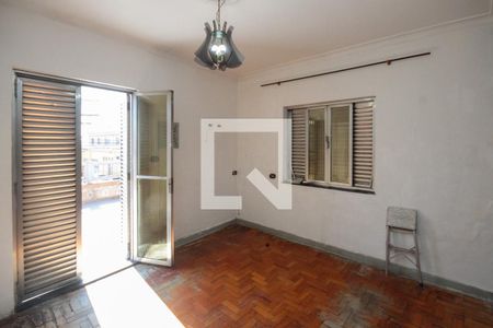 Quarto de casa à venda com 4 quartos, 360m² em Vila Ivone, São Paulo