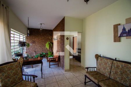 Sala de casa à venda com 4 quartos, 170m² em Novo Taquaral, Campinas