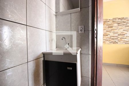Banheiro Social de kitnet/studio para alugar com 1 quarto, 45m² em Samambaia Norte (Samambaia), Brasília