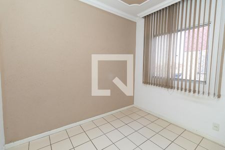 Quarto 2 de apartamento para alugar com 2 quartos, 50m² em Heliópolis, Belo Horizonte