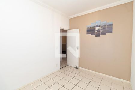 Quarto 1 de apartamento para alugar com 2 quartos, 50m² em Heliópolis, Belo Horizonte