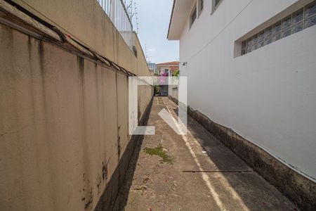 Garagem de casa para alugar com 3 quartos, 250m² em Vila Cordeiro, São Paulo