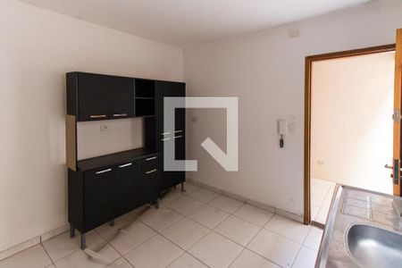 Sala e Cozinha   de apartamento para alugar com 1 quarto, 32m² em Vila Mazzei, São Paulo