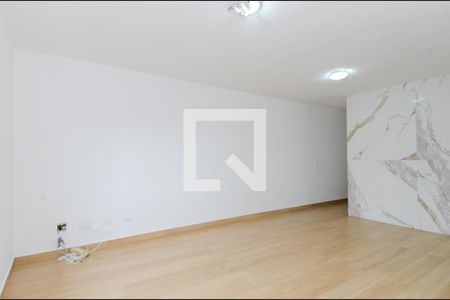 Sala de casa de condomínio para alugar com 2 quartos, 90m² em Jardim Adriana, Guarulhos