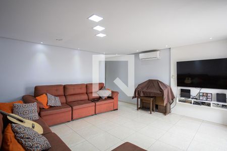 Sala de casa à venda com 3 quartos, 250m² em Veloso, Osasco