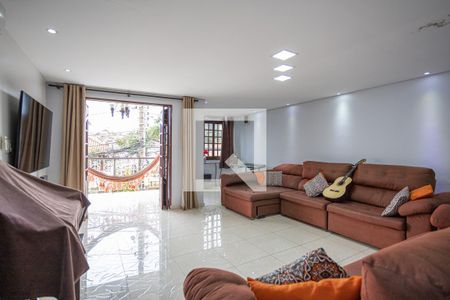 Sala de casa à venda com 3 quartos, 250m² em Veloso, Osasco
