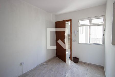 Sala de apartamento para alugar com 2 quartos, 40m² em Conjunto Residencial José Bonifácio, São Paulo